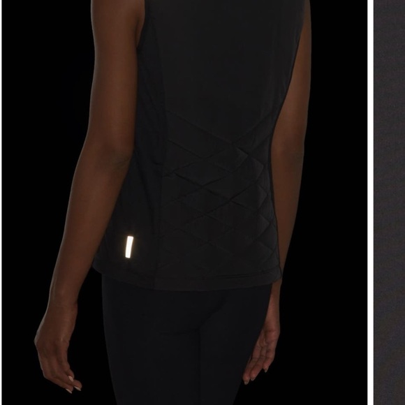 Zella Coco Hybrid Zelfusion Puffer
Vest. Navy Sleeveless Fleece Moisture Wicking - Picture 6 of 14